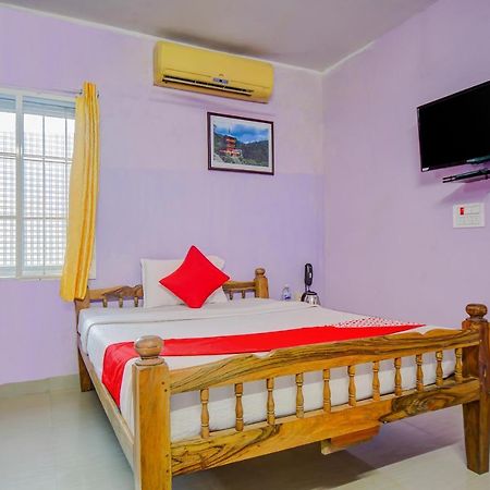 Oyo 81673 D Anchorage Inn Puduccseri Kültér fotó